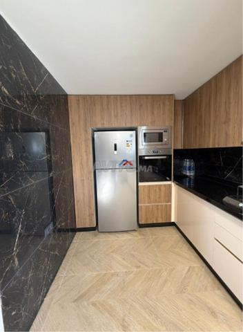 ثلاثي الطوابق للإيجار في الهرهورة