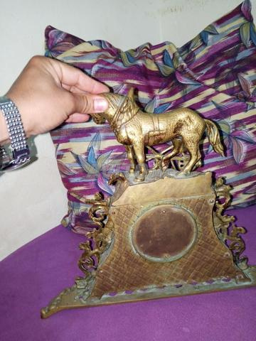 Belle ancienne montre, bronze, poids 7 kg - 2