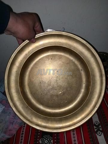 هل يوجد هذا الصحن مع كأس أو شيء آخر بوزن 12 كيلو؟