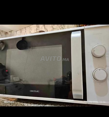 ميكروويف يعمل بشكل جيد جداً