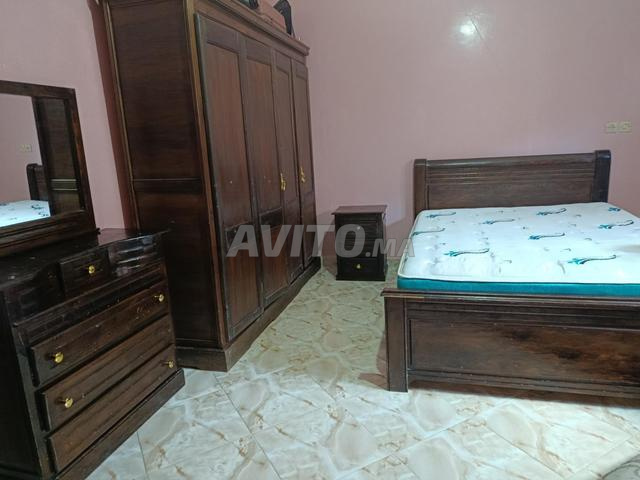 Chambre complète bon état le prix est négociable