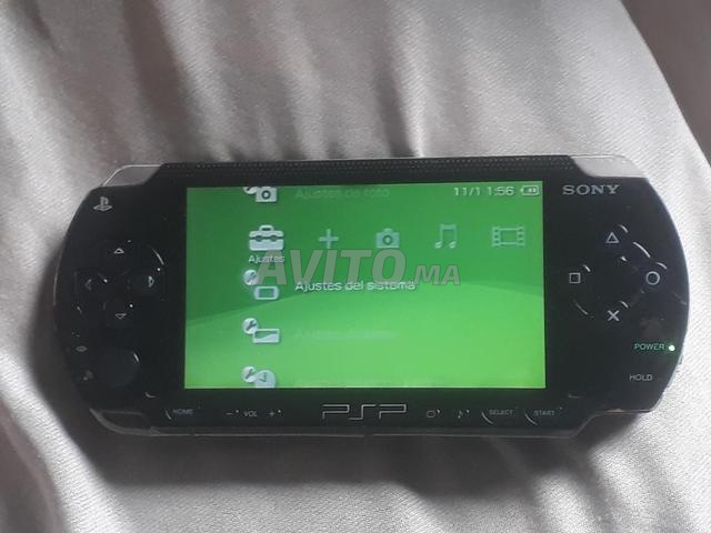 PSP fat flash 3 jeux - 2