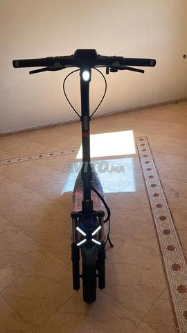 سكوتر كهربائي بحالة ممتازة - 2