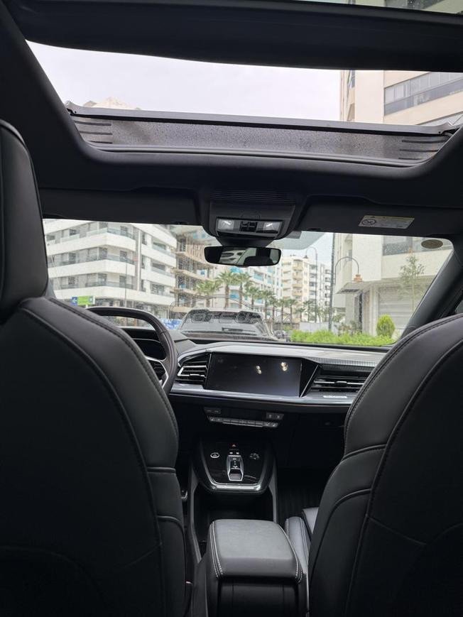 Audi Q4 etron 50 à vendre très bon état
