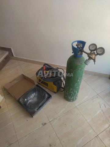 جهاز لحام TIG و أسطوانة أرجون
