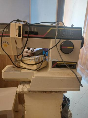 Machine à coudre - 2