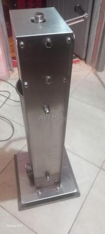 آلة نقانق - 2