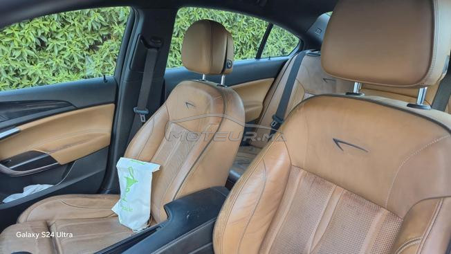 je met en vente ma voiture opel insignia 2.0l 