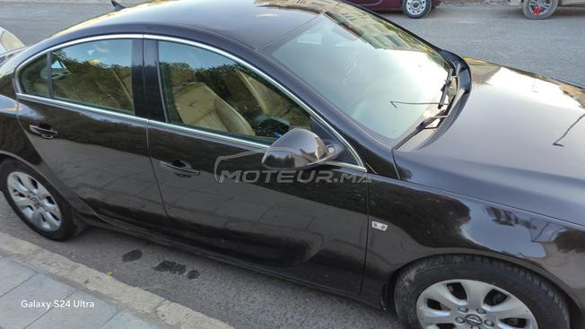 je met en vente ma voiture opel insignia 2.0l 