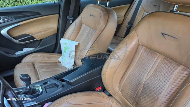 je met en vente ma voiture opel insignia 2.0l 