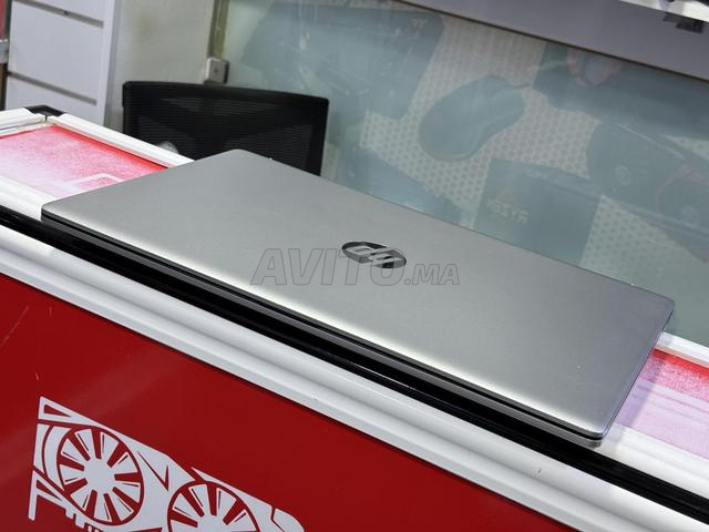 HP LAPTOP 17 RYZEN 7 16 CPUS/16GB/512 SSD/AMD - 2