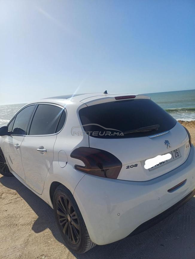 peugeot 208 white edition 