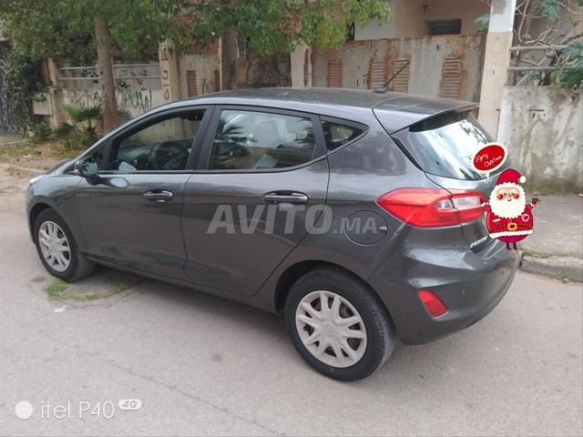 Ford Fiesta première main - 2