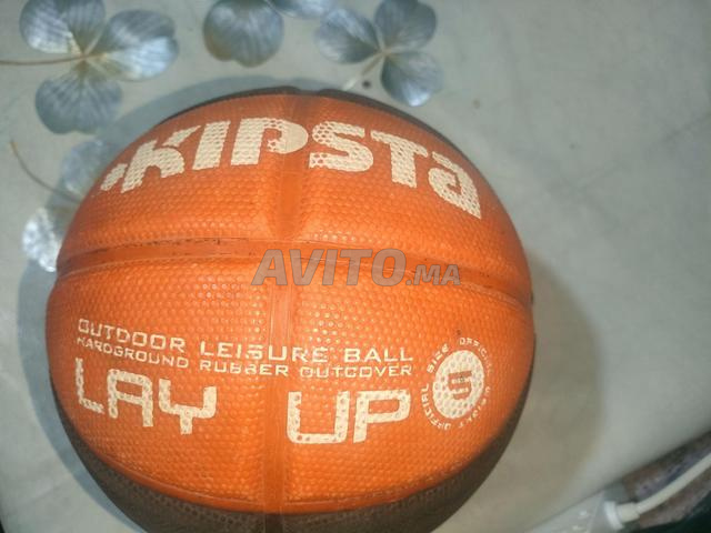 كرة سلة أصلية KIPSTA LAY UP للاستخدام الخارجي