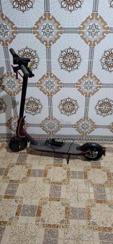 سكوتر كهربائي شاومي أصلي مع شاحن - 2