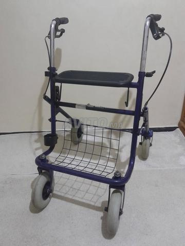 مشّاية لكبار السن