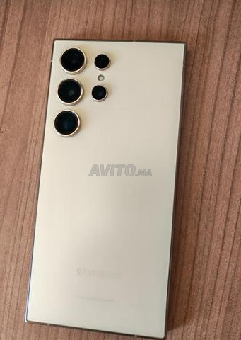 إس 24 ألترا 12 جيجا/256 جيجا/200 ميجابكسل جديد جداً