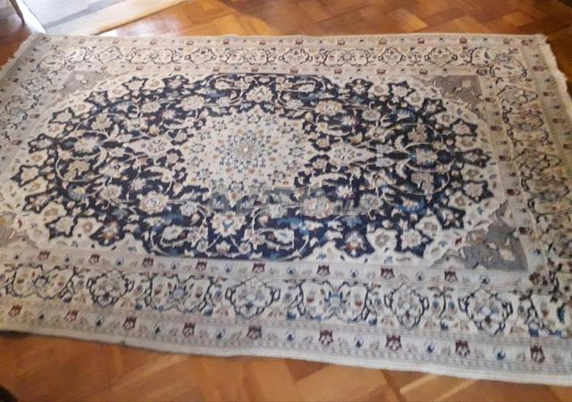 سجادة شرقية أصيلة