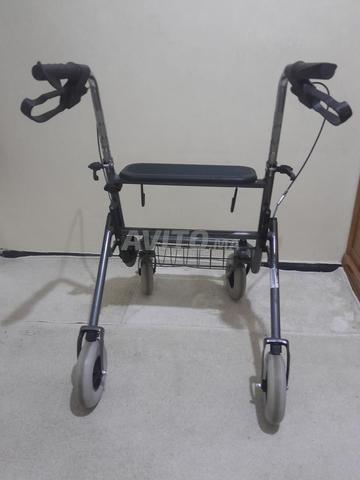 Déambulateur pour personnes âgées - 2