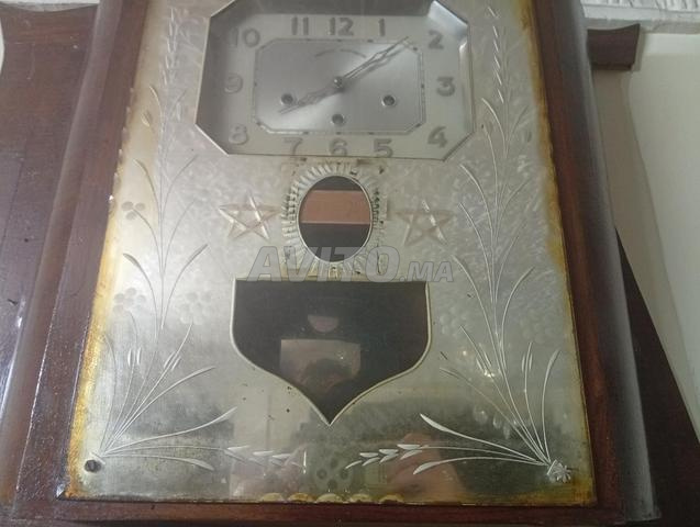 Horloge murale à carillon de style vintage