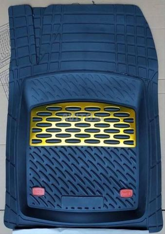 فرشات أرضية للسيارات