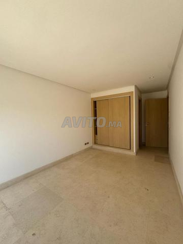 شقة واسعة مع تراس