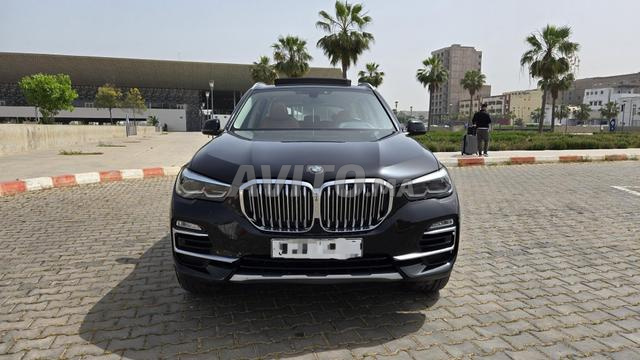 BMW X5 25d 2021 8CV مجهزة تجهيزًا جيدًا