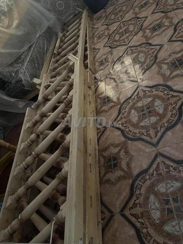 Escalier en bois de 2 étages