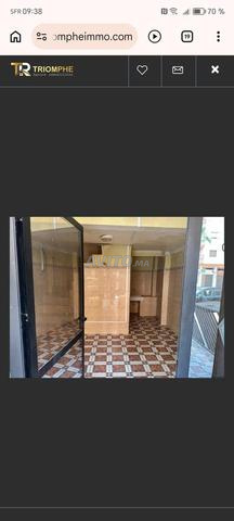 Magasin à côté du marché de gros - 2