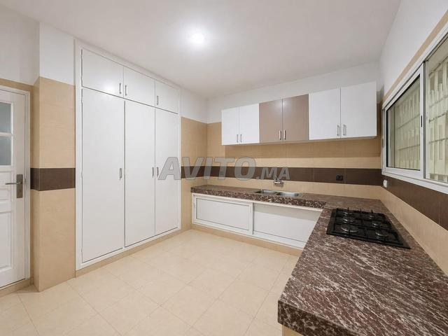 فيلا صغيرة للإيجار في السويسي