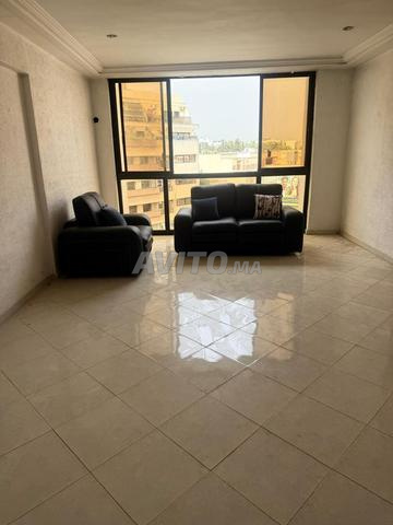 مكتب للإيجار - 2