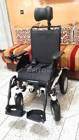 Fauteuil roulant électrique impeccable - 2