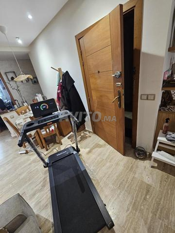 جهاز مشي بريميوم OLED - 2