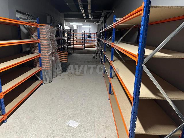 رفوف تخزين متوسطة إلى ثقيلة