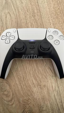 PlayStation 5 Slim - 2