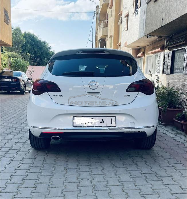 Opel Astra Diesel Automatique 2016 à Temara
