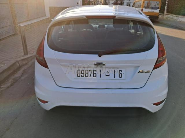 فورد فييستا بنزين يدوية - 2