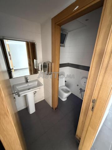 مكتب للإيجار - 2