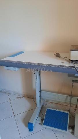 Machine à surjeter 4 fils - 2