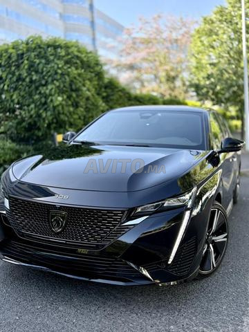 Peugeot 308 GT 180 hybride, excellent état.