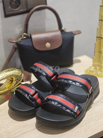 هذا الموديل جميل جدا وخفيف للخارج وللدار - 2