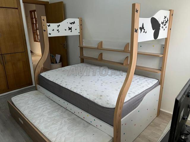 Lit 1,3 m sur 2m ( sans les deux matelas) - 2