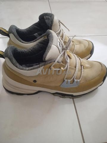 Baskets neuves, propres et de bonne marque - 2