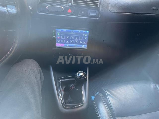 Voiture propre 110 cv 5ème toutes options - 2