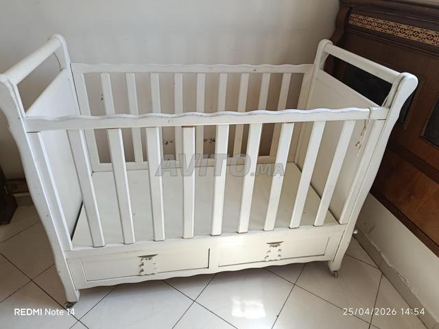 Berceau en bois pour enfants avec nouveau matelas - 2