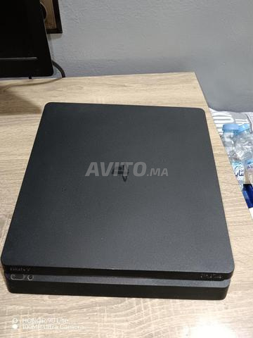 Playstation 4 Slim avec accessoires incroyables - 2