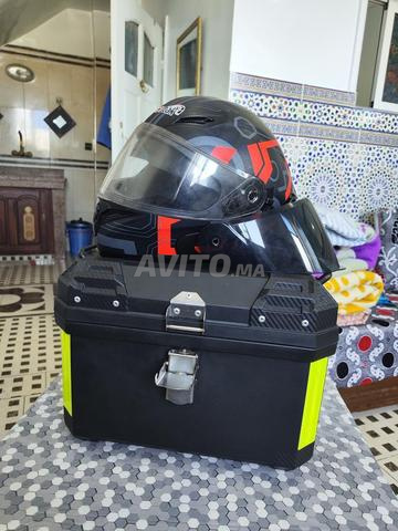 صندوق علوي 45 لتر وخوذة دراجة نارية