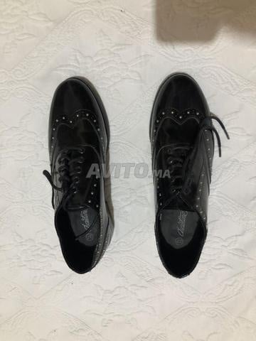 Chaussures classe 37