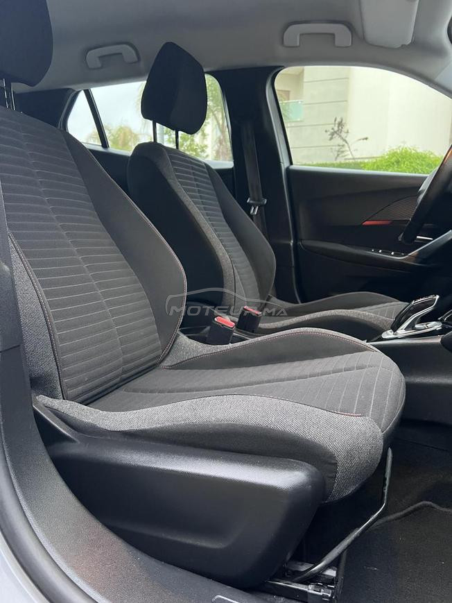 PEUGEOT 2008 AUTOMATIQUE 
