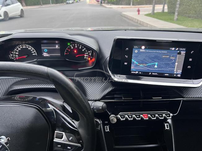 PEUGEOT 2008 AUTOMATIQUE 